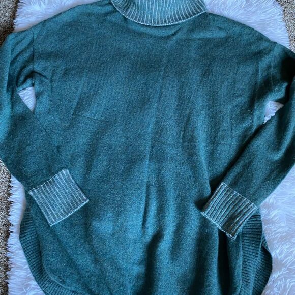 Max Studio 100 2 Ply Cashmere Sweater Size XS - Picture 2 of 8
